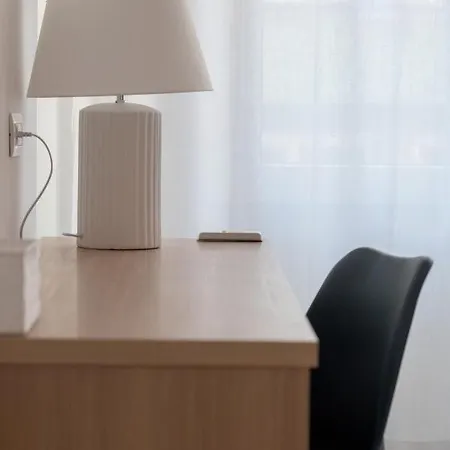 Coral Apartment *